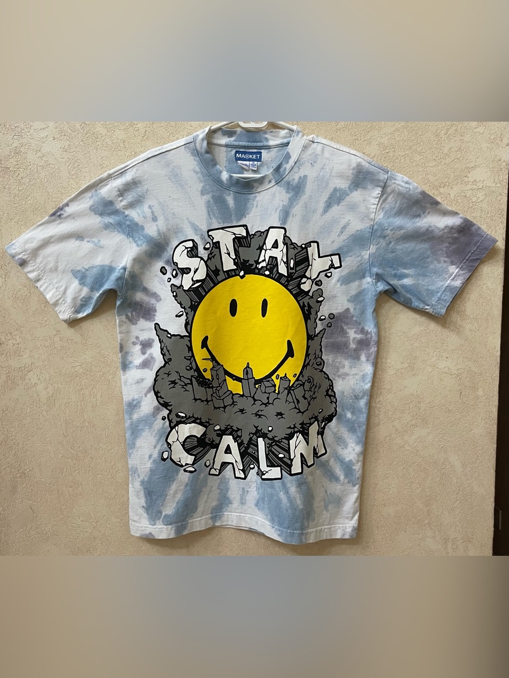 MARKET × Smiley Collaboration Men’s Stay Calm Tie-Dye Graphic T-Shirt, Size M